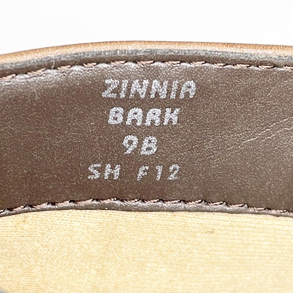 Earth Zinnia Bark Ankle Boot (9) - Picture 11 of 12